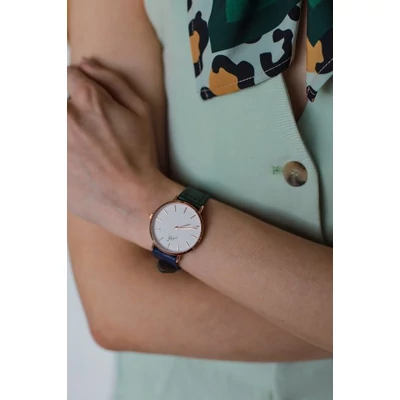 királykék-zöld karóra