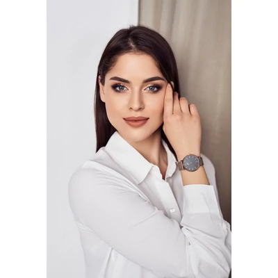 füstbarna fekete karóra